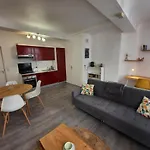 Charmant T2 Au Coeur Du Vieux Bayonne - Fr-1-239-960